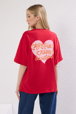 TRENDYOLMILLA Siyah %100 Pamuk On ve Arka Kabartma Bask?l? Oversize/Genis Kal?p Orme T-Shirt TWOSS23TS00355  фото 4