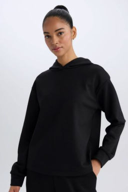 DeFactoFit Standart Fit Kapusonlu Skuba Dalg?c Sporcu Basic Duz Sweatshirt