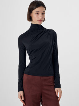 Джемпер женский черный