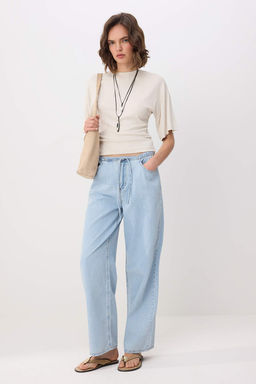 Ac?k Mavi Dokumlu Normal Bel Wide Leg Jeans TWOSS26JE00300