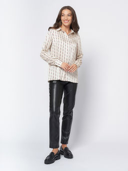 Блуза бежевого цвета с принтом и отложным воротником - 1001dress фото 2