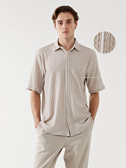 Regular Fit K?sa Kollu ?izgili Erkek G?mlek