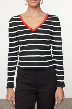 Siyah Crop Cizgili V Yaka Triko Kazak TWOAW25KZ00190 - Trendyolmilla фото 3