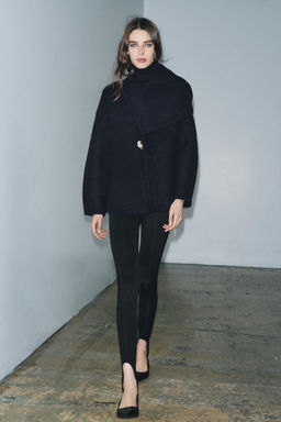 SHORT KNIT COAT WITH SCARF - Zara фото 5