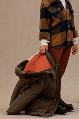 Пальто цвета хаки для мальчика Неожиданная скидка в корзине