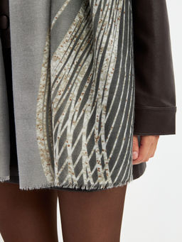 Большой, мягкий, тонкий и очень нежный двусторонний палантин с рисунком - Tantino фото 18