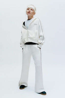 MODAL HOODED JACKET, CHARACTERISTICS
