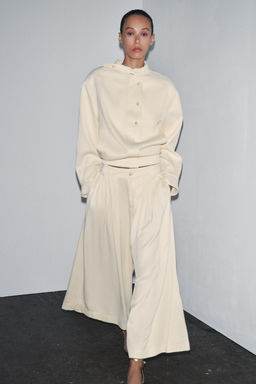 METALLIC HIGH-HEEL CAGE SANDALS