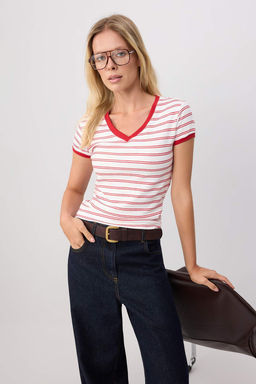 _ok Renkli _izgili Regular V Yaka D___k Kol K_sa Tok Pamuklu _rme T-Shirt TWOSS26TS00333
