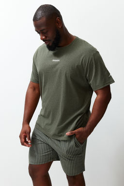 TRENDYOL MAN Buyuk Beden Bordo Regular Fit Rahat Bask?l? Sortlu Pijama Tak?m? TMNSS23PT00014