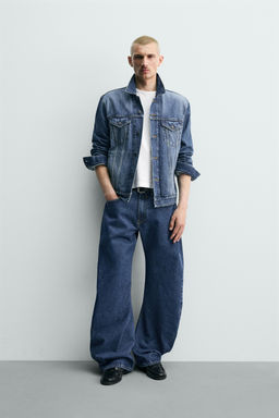 JEANS BARREL FIT COSTURA GIRADA / Azul