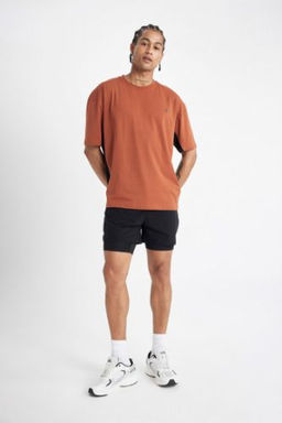 DeFactoFit Slim Fit Dar Kesim Sporcu Taytl? Dokuma Sort