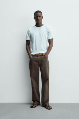 CAMISETA SLIM FIT B?SICA /01 / Celeste claro