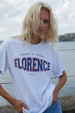 TRENDYOLMILLA Beyaz %100 Pamuk Bisiklet Yaka Bask?l? Oversize/Genis Kal?p Orme T-Shirt TWOSS22TS0994  фото 11