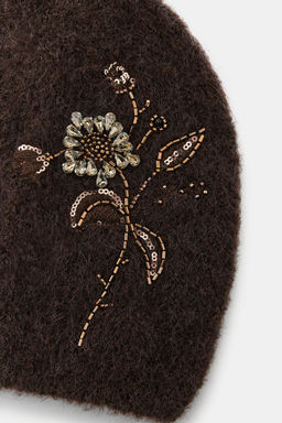 KNIT BEANIE WITH FLORAL BEADING - Zara фото 7
