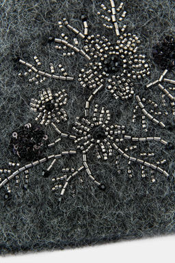 EMBROIDERED BEANIE WITH BEADS - Zara фото 4