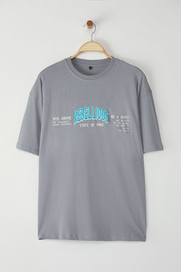 TRENDYOL MAN Gri Oversize Bisiklet Yaka Slogan Orme T-Shirt TMNSS23TS00263 - Trendyolmilla фото 4