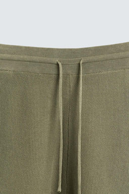 TEXTURED KNITTED BERMUDA SHORTS - Zara фото 8