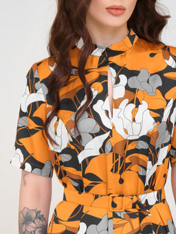 Платье с ассиметричной линией низа