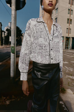 PRINTED BLOUSE WITH PIPING - Zara фото 4