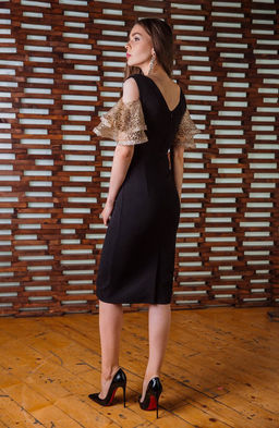 Платье футляр золотой - Donna saggia фото 4