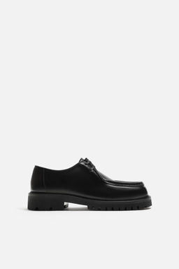 LEATHER MOC TOE SHOES