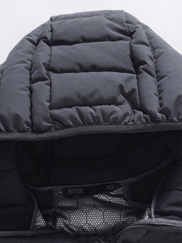 Куртка мужская стёганая с капюшоном с графеновой подкладкой темно-серого цвета 9623_1TC