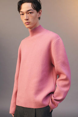 LIMITED EDITION COMPACT HIGH NECK SWEATER