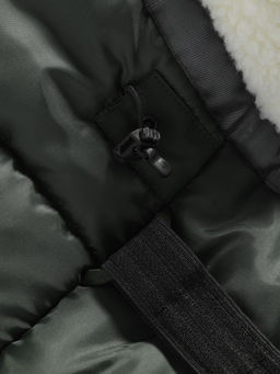 Парка зимняя подростковая для девочки с капюшоном и мехом темно-зеленого цвета 9536TZ - Valianly фото 17