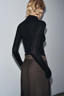 HIGH NECK T-SHIRT - Zara фото 4