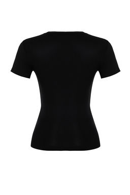 Siyah Viskoz/Yumusak Kumas Vucuda Oturan Esnek Orme Bluz TWOSS24BZ00296