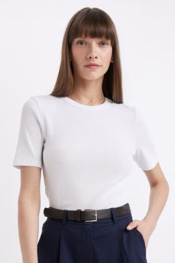 Beyaz Slim Fit Dar Kesim Bisiklet Yaka Fitilli Kaskorse Basic Duz K?sa Kollu Tisort