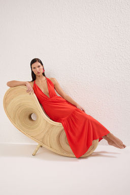 K?rm?z? Dokuma Aksesuar Detayl? Maxi Plaj Elbise TBESS25EL00081