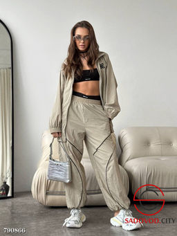 Женский спортивный костюм - Bruno фото 7