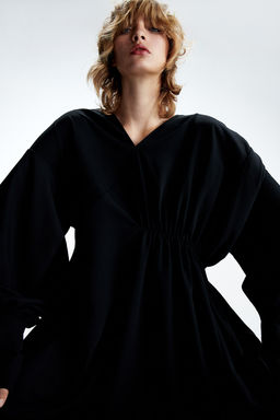 Vestido asimetrico de crepe