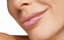 PUPA Блеск для губ MISS PUPA GLOSS тон 100 Кристальный стеклянный фото 2
