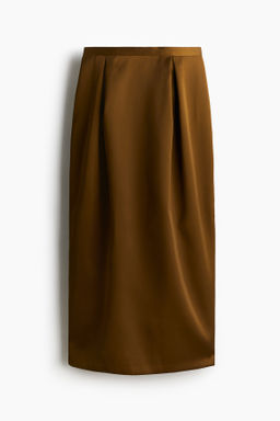 Falda tulip?n de sat?n