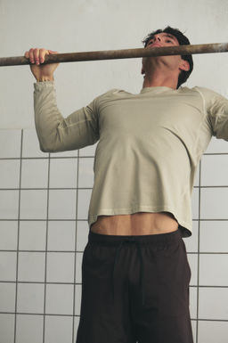 Camiseta de deporte con DryMove Regular Fit - H&m фото 9
