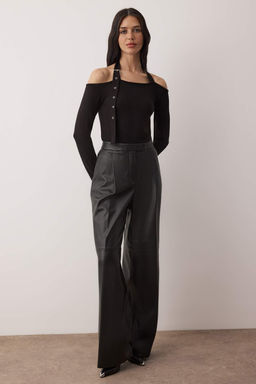 Siyah Boyundan Aksesuar Kemer Detayl? Fitted/Vucuda Oturan Orme Bluz TWOAW26BZ00197