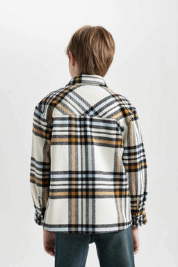 Широкая фланелевая рубашка в клетку с длинными рукавами и воротником-поло для мальчиков с карманами и карманами - Defacto фото 5