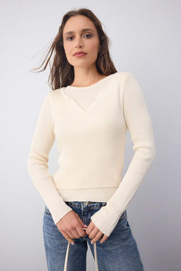 Wardrobe Essentials Ekru Ic ice Gorunumlu Triko Bluz-Kazak | TWOAW26KZ00022