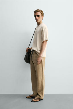 CAMISETA TEXTOS ESTAMPADOS / Crudo / Beige