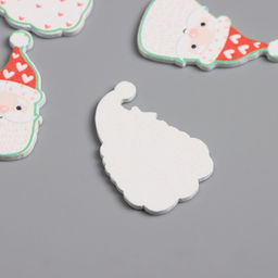 Цена за 2 шт. Декор для творчества дерево «Дедушки Морозы», набор 10 шт., 2.8×1.9 см