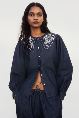 Blusa denim con cuello bordado - H&m фото 6