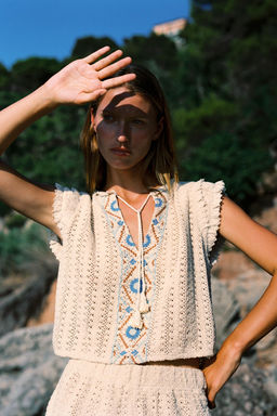 EMBROIDERED CROCHET TOP - Zara фото 3