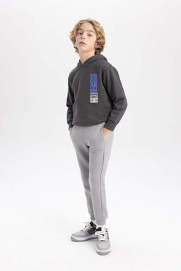 Серые спортивные штаны для мальчиков с принтом и эластичной резинкой на талии и карманами для бега - Defacto фото 3