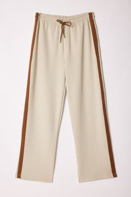 TRENDYOL MAN Tas More Sustainable Wide Leg/Genis Kesim Serit Detayl? Esofman Alt? TMNAW25EA00032