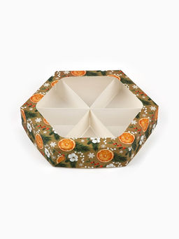 Цена за 5 шт. Коробка складная новогодняя «Хвоя, хлопок, апельсины», 23×23×4 см