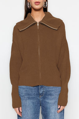 Ac?k Kahverengi Genis Kal?p Devrik Yaka Fermuarl? Triko H?rka TWOAW24HI00072