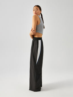 10200460039 Брюки жен. Rocky черный - Concept club фото 5